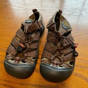 Kids Keen Sandals, size 1